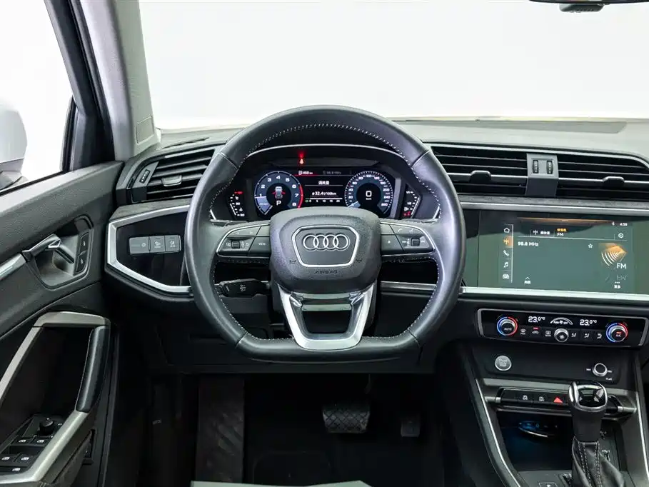 Audi Q3 2019 40 TFSI Fashion Dynamic фото 18