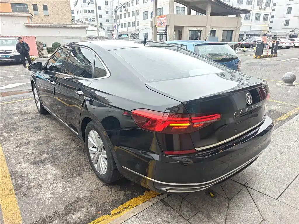 Volkswagen Passat 2019 330TSI Elite Version China VI фото 23