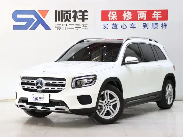 MERCEDES-BENZ GLB