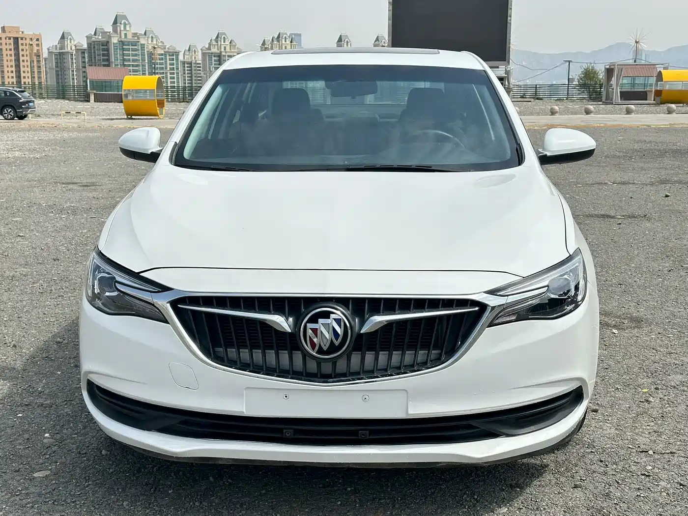 Buick Excelle 2021 Exemplar 1.5L Auto Elite фото 2