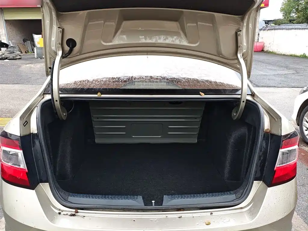 Škoda Rapid 2019 1.5L Automatic Comfort China V фото 19