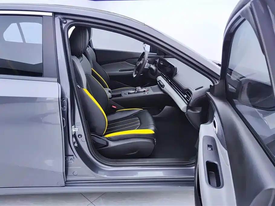 GAC Trumpchi Trumpchi Emkoo 2023 Shadow Leopard H High-Efficiency Hybrid фото 8