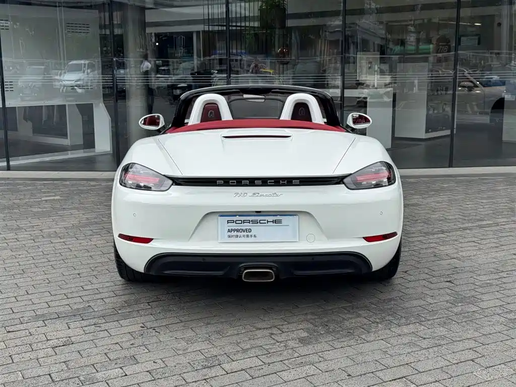 PORSCHE 718