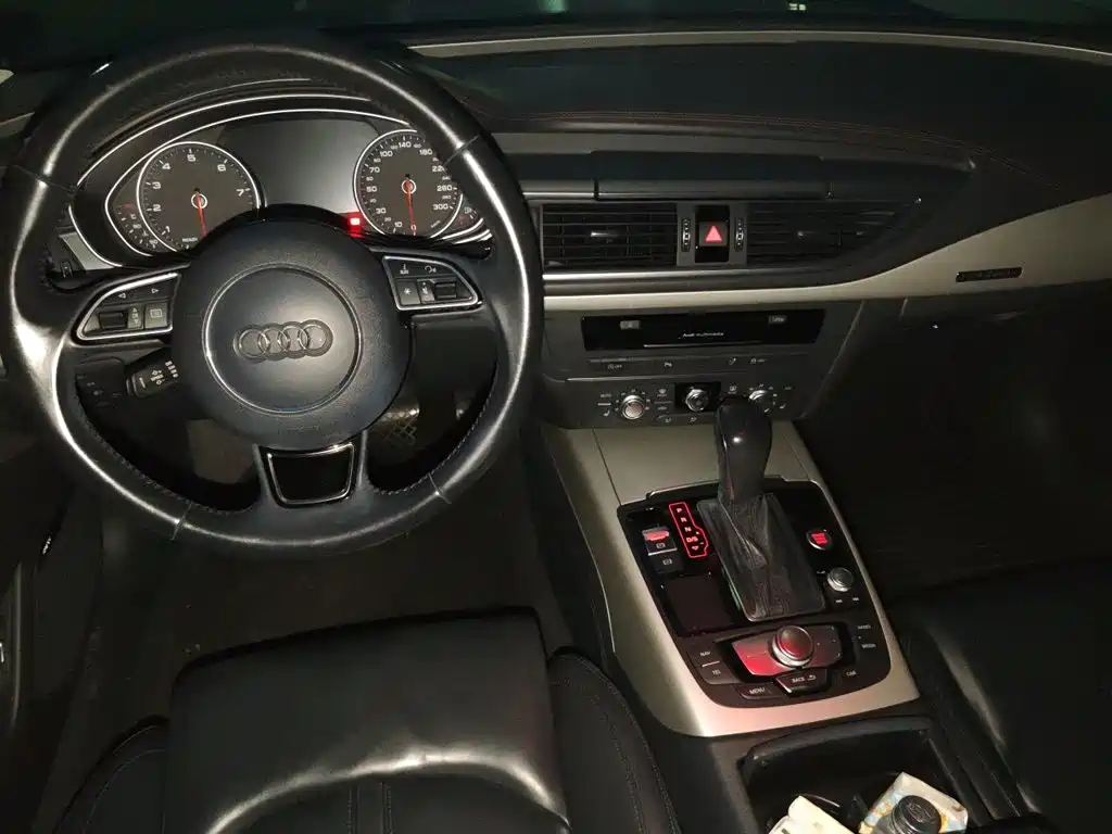Фото 10 - Audi A7