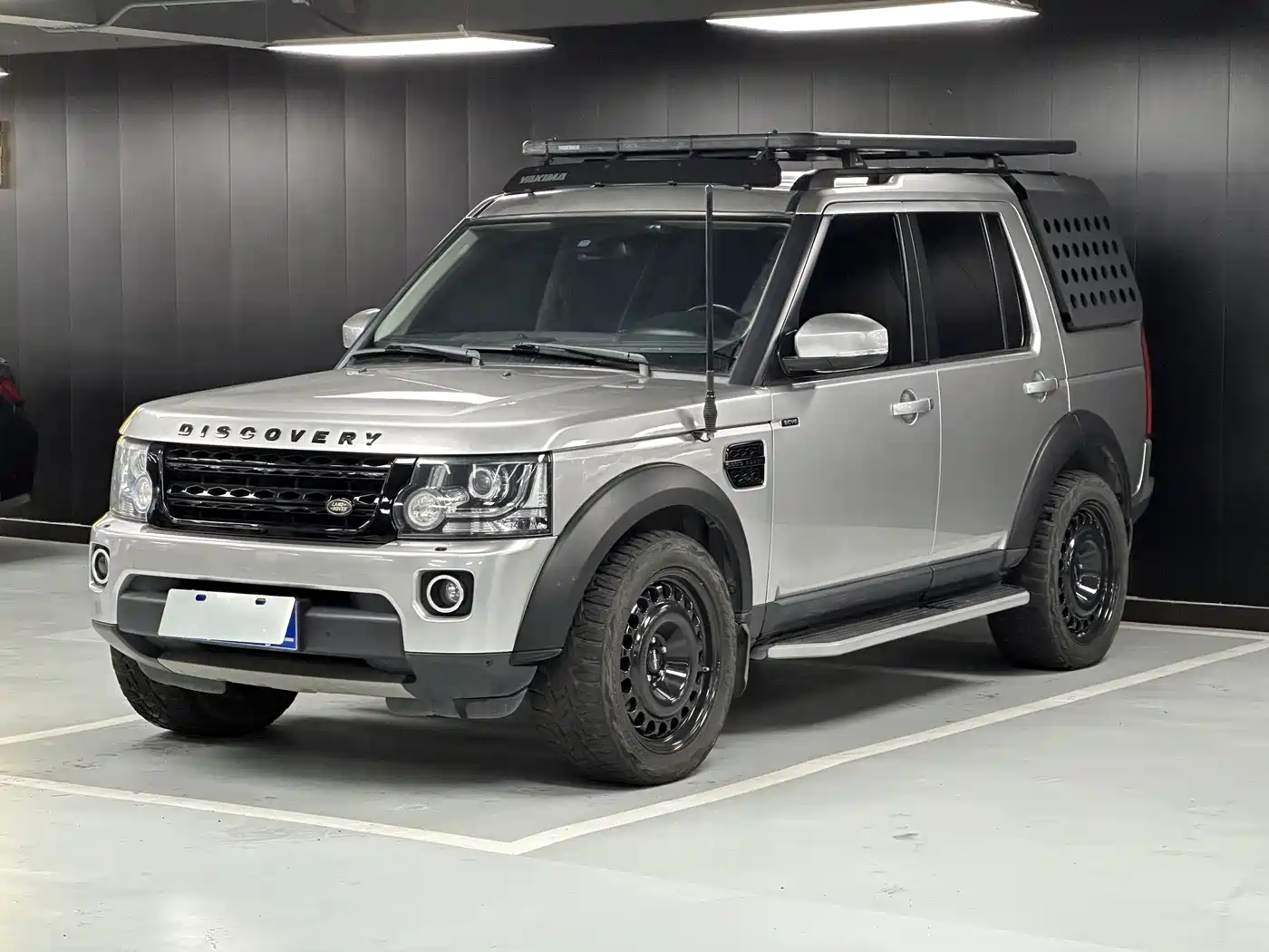 Land Rover Discovery 2016 3.0 SC V6 HSE