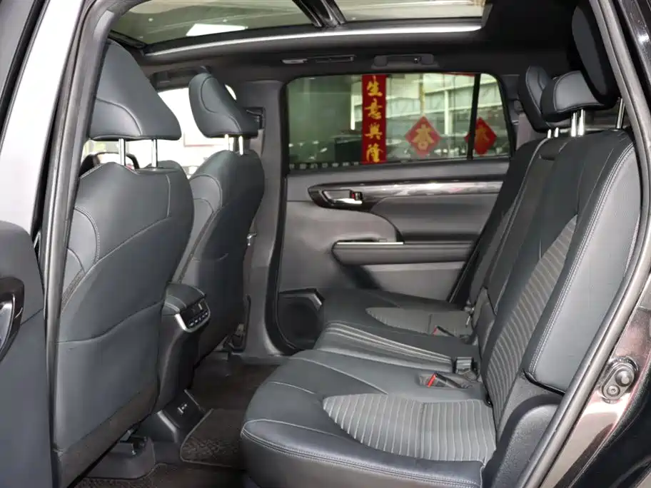Toyota Crown Kluger 2022 2.5L HEV 4WD Premium Edition фото 11