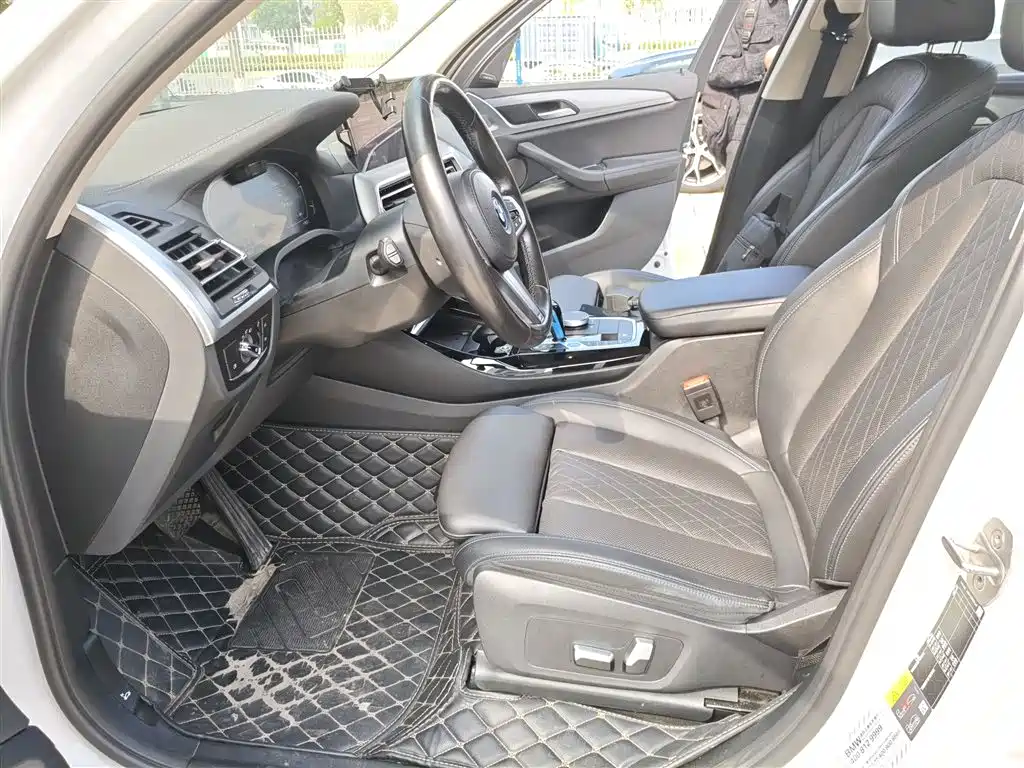BMW iX3 2022 Innovation Leader фото 22