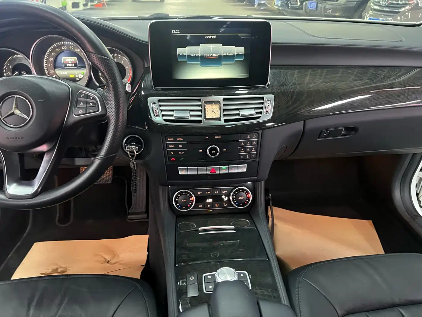 Mercedes-Benz CLS 2015 CLS 260 фото 14
