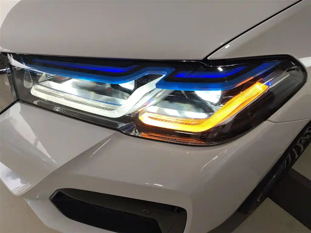BMW 5 Series 2019 530Li Leading M Sport Package фото 18