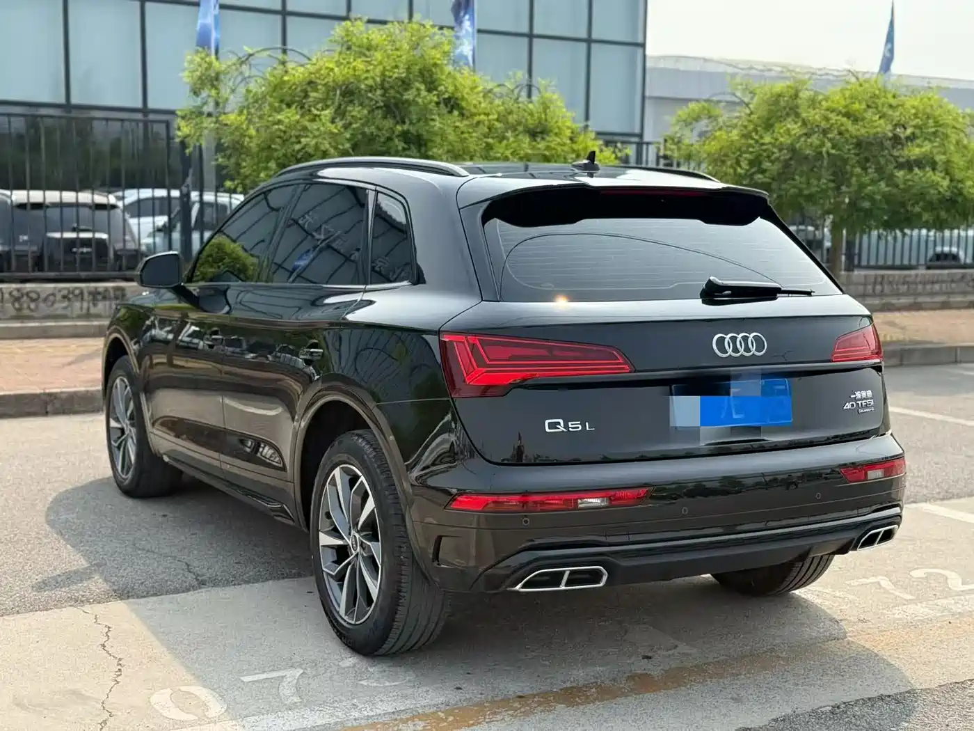 Audi Q5L 2024 Model 40 TFSI Luxury Dynamic фото 6