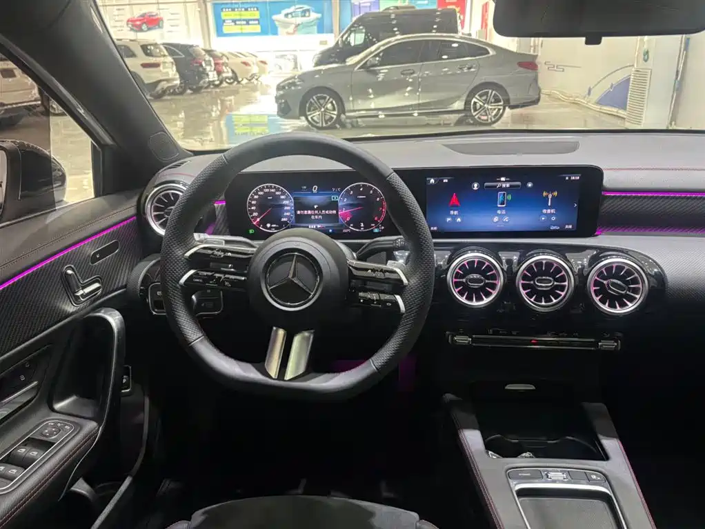 MERCEDES-BENZ CLASS A