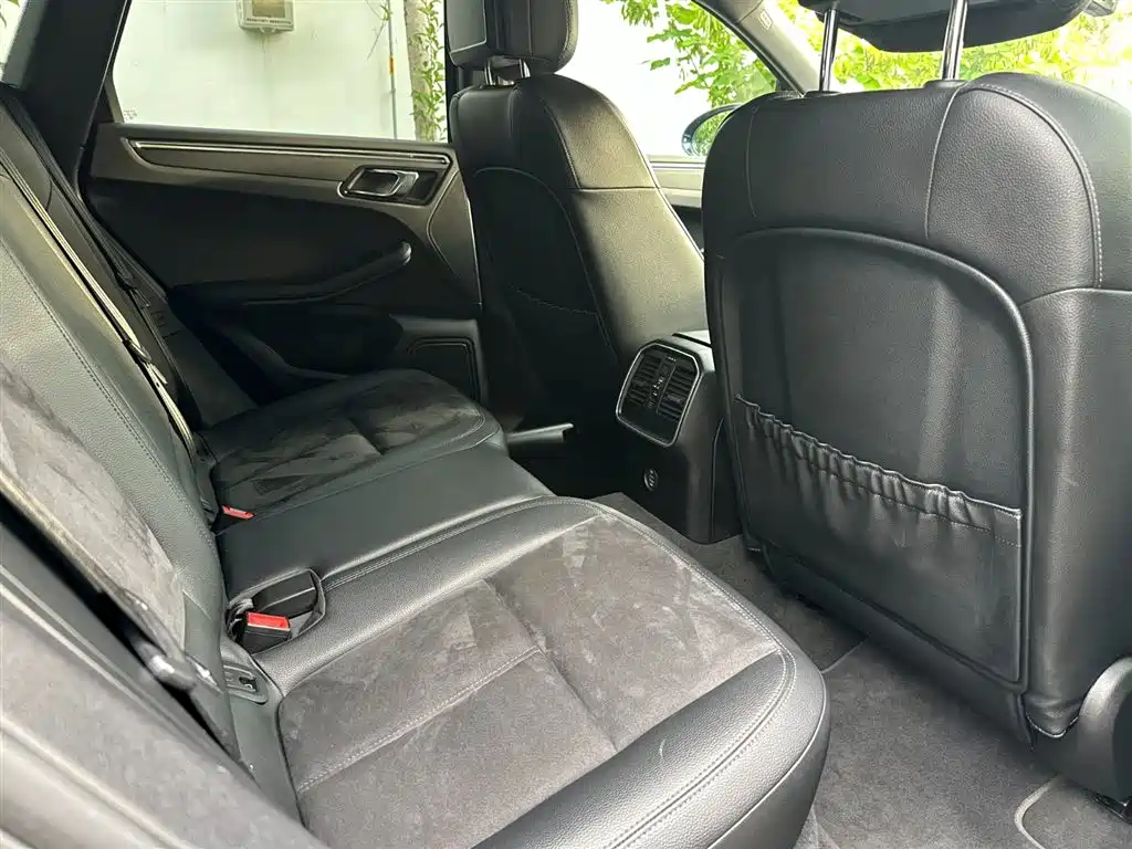 Porsche Macan 2018 Macan 2.0T фото 13