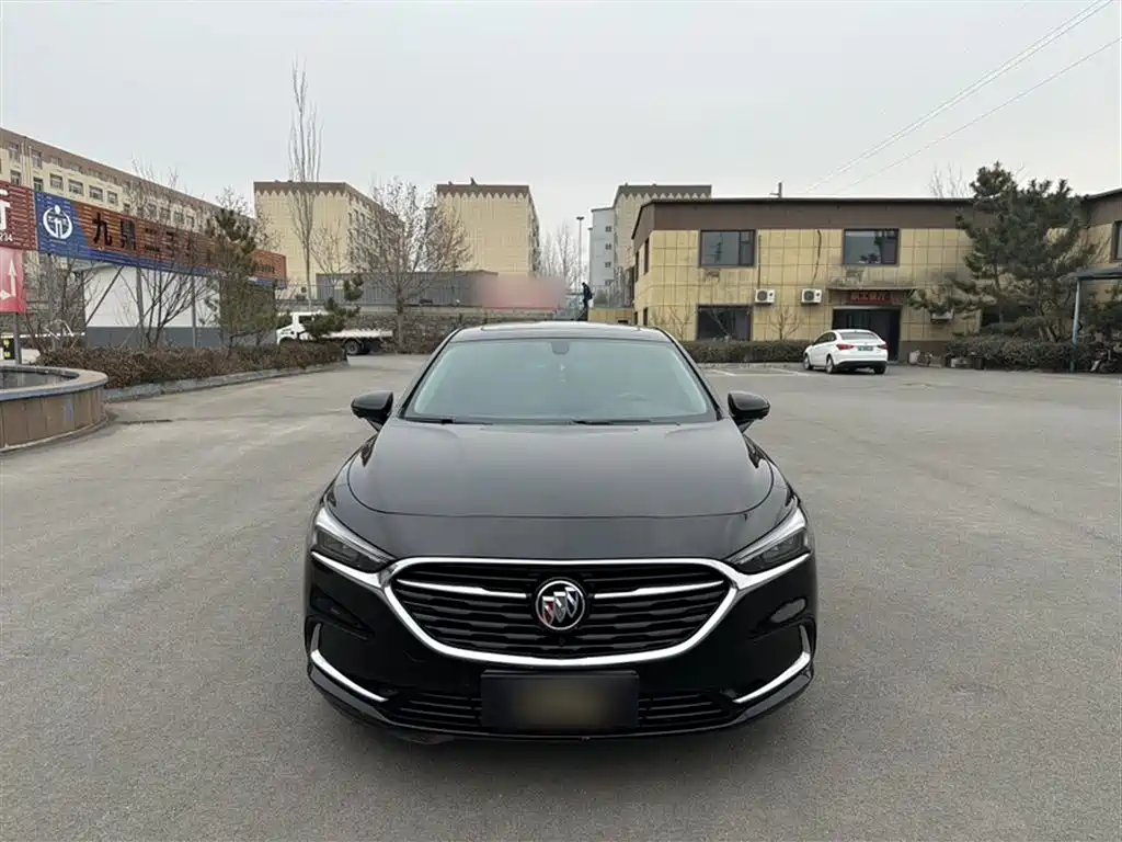 BUICK LACROSSE