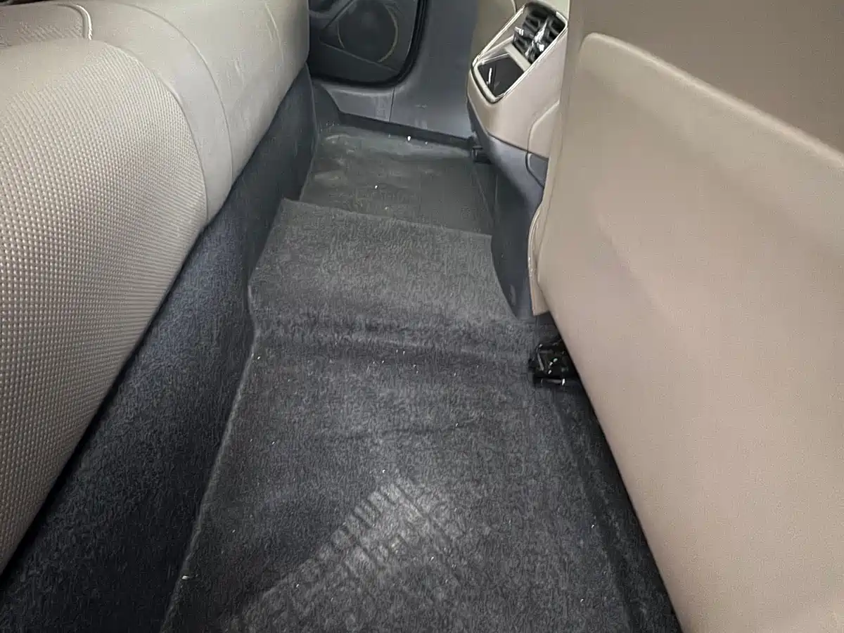 BYD Han 2025 DM-i Smart Driving Edition 125KM Honor фото 19
