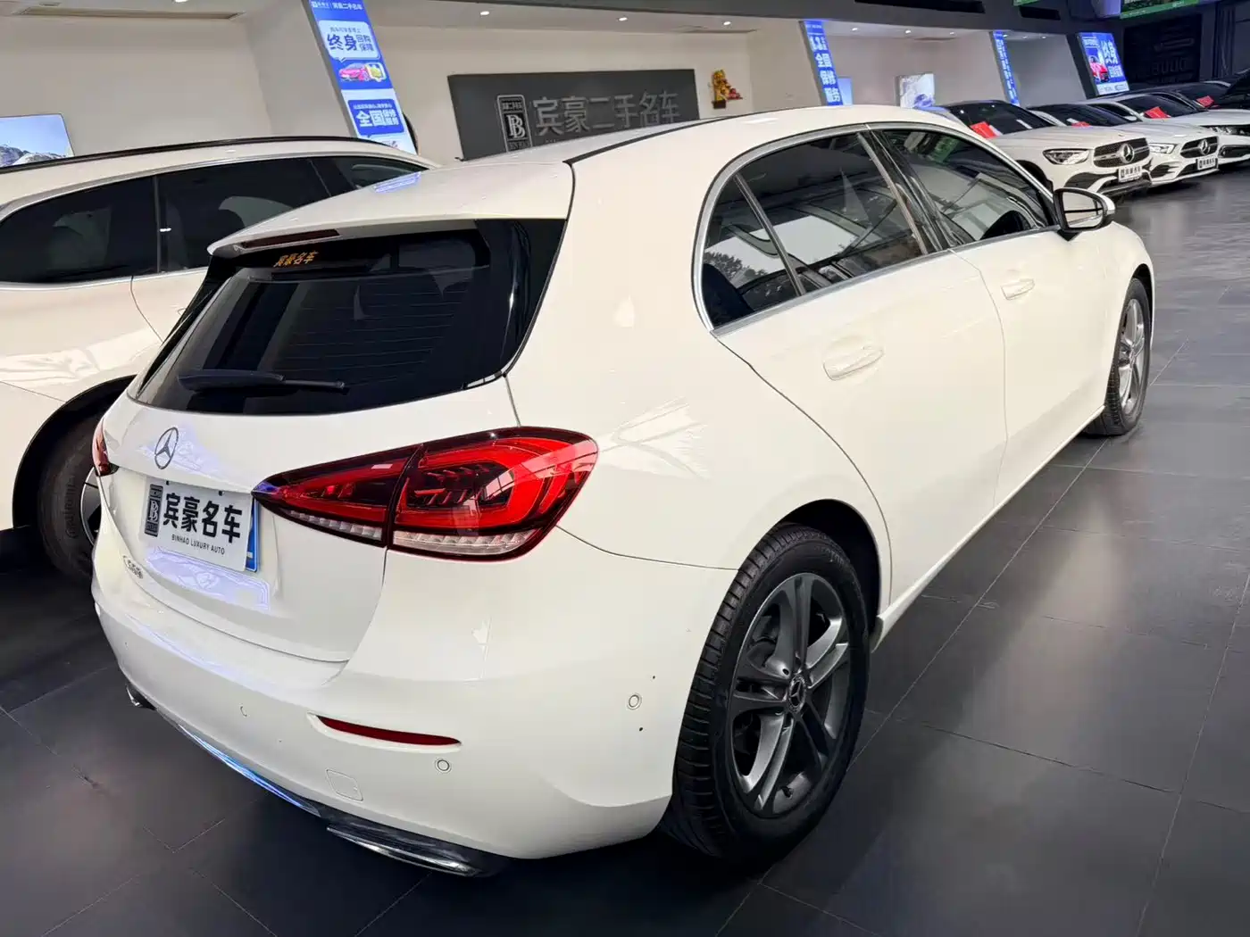 Mercedes-Benz A-Class (Import) 2019 A 200 Dynamic Version фото 4