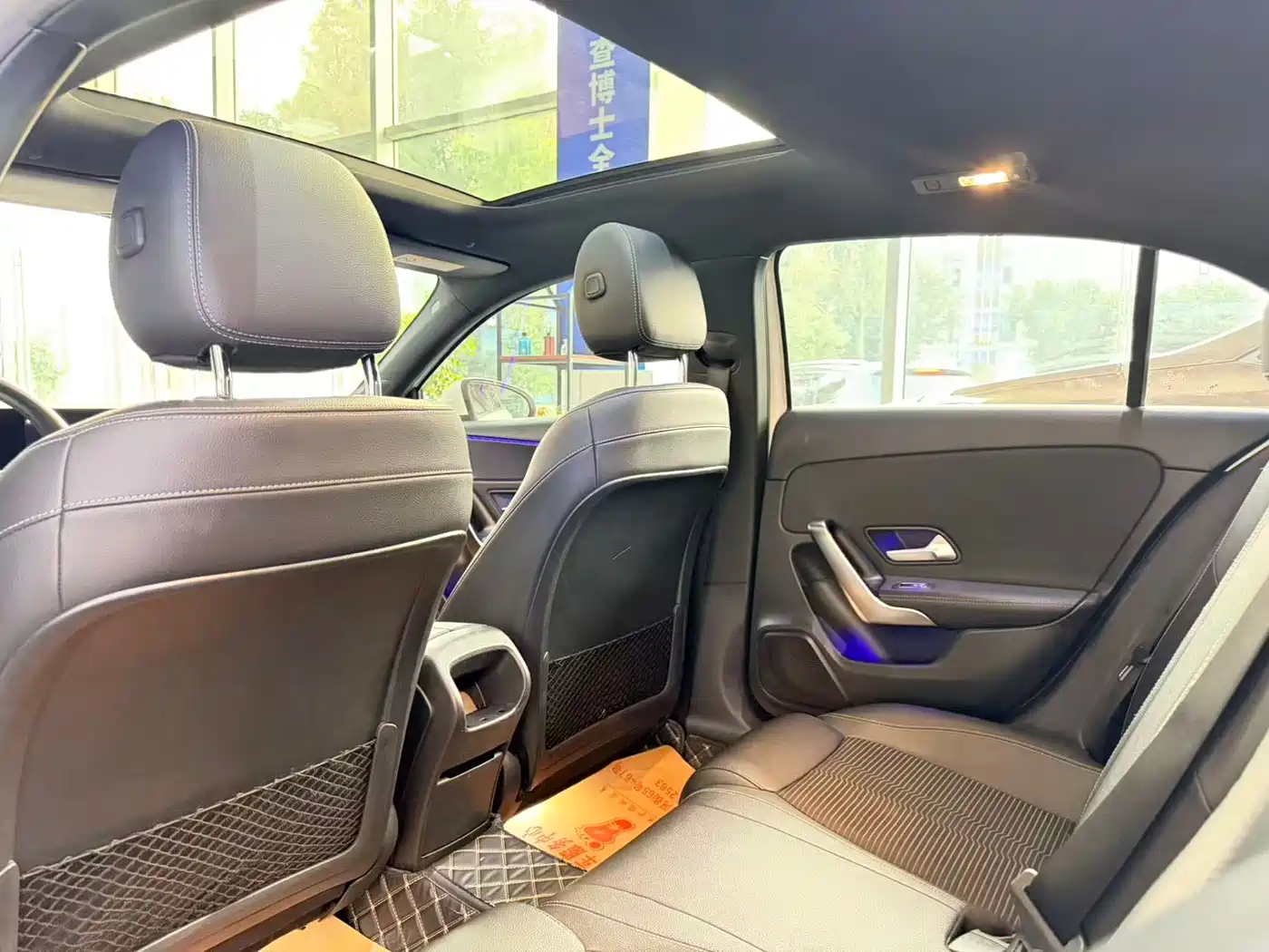 Mercedes-Benz A-Class (Import) 2019 A 200 Dynamic Version фото 7