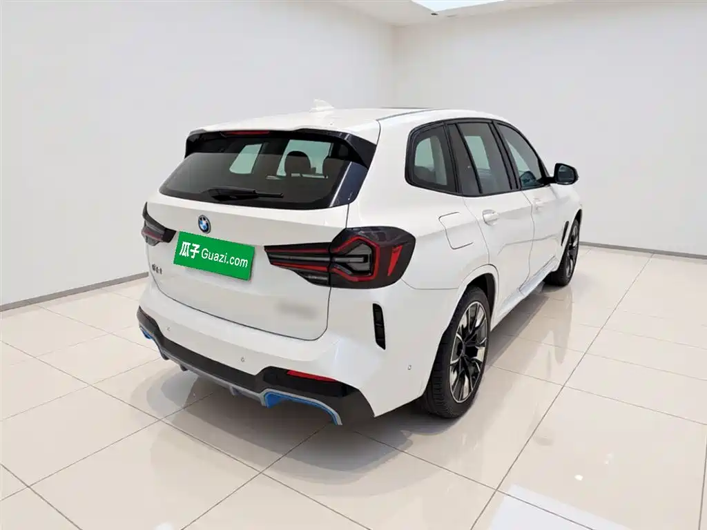 BMW iX3 2022 Innovation Leader фото 12