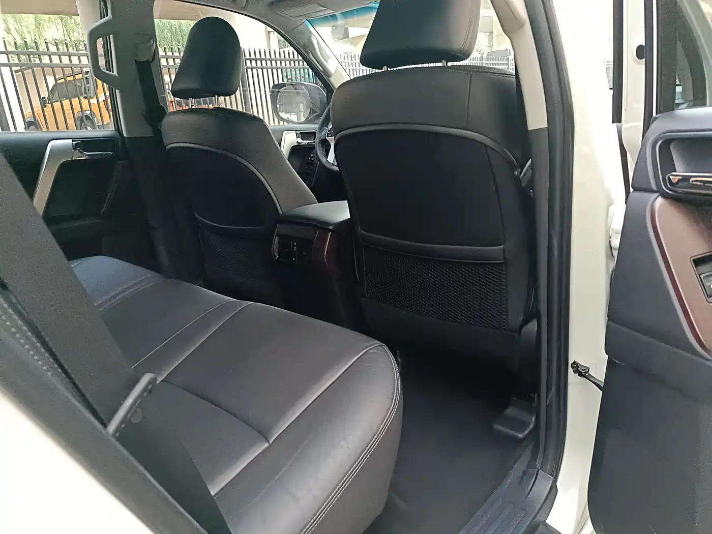 Toyota Prado 2016 3.5L Auto TX-L фото 10