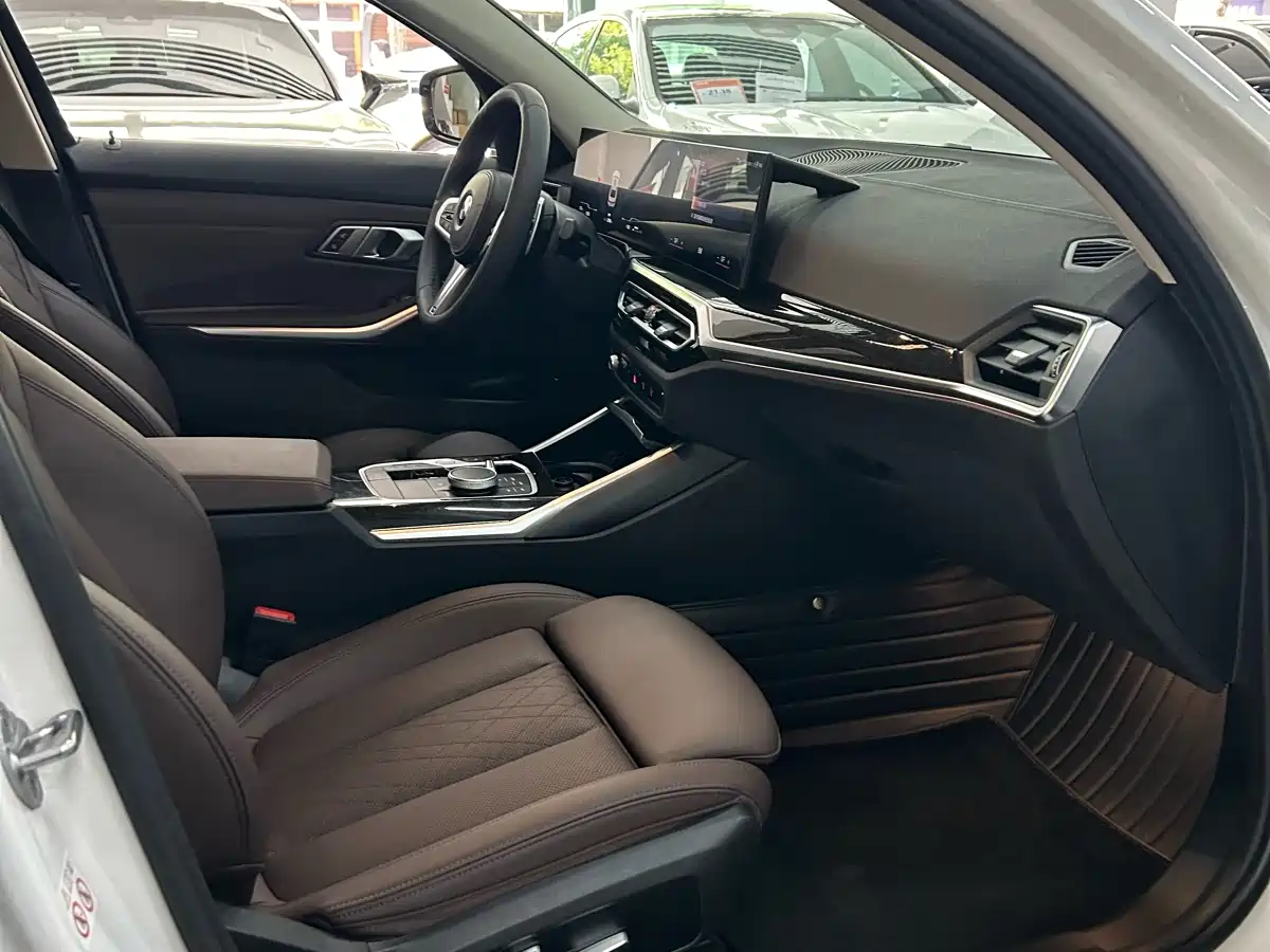 BMW 3 Series 2023 325Li M Sport Package фото 5