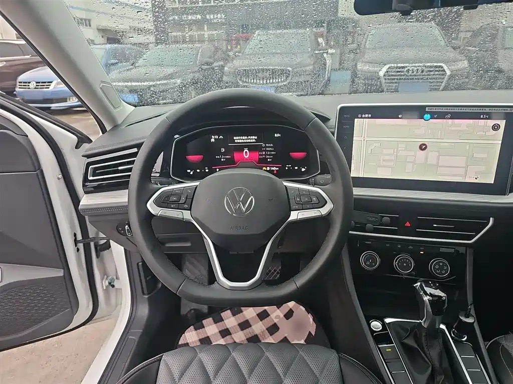 Volkswagen Sagitar 2025 300TSI DSG Surpass Edition фото 11