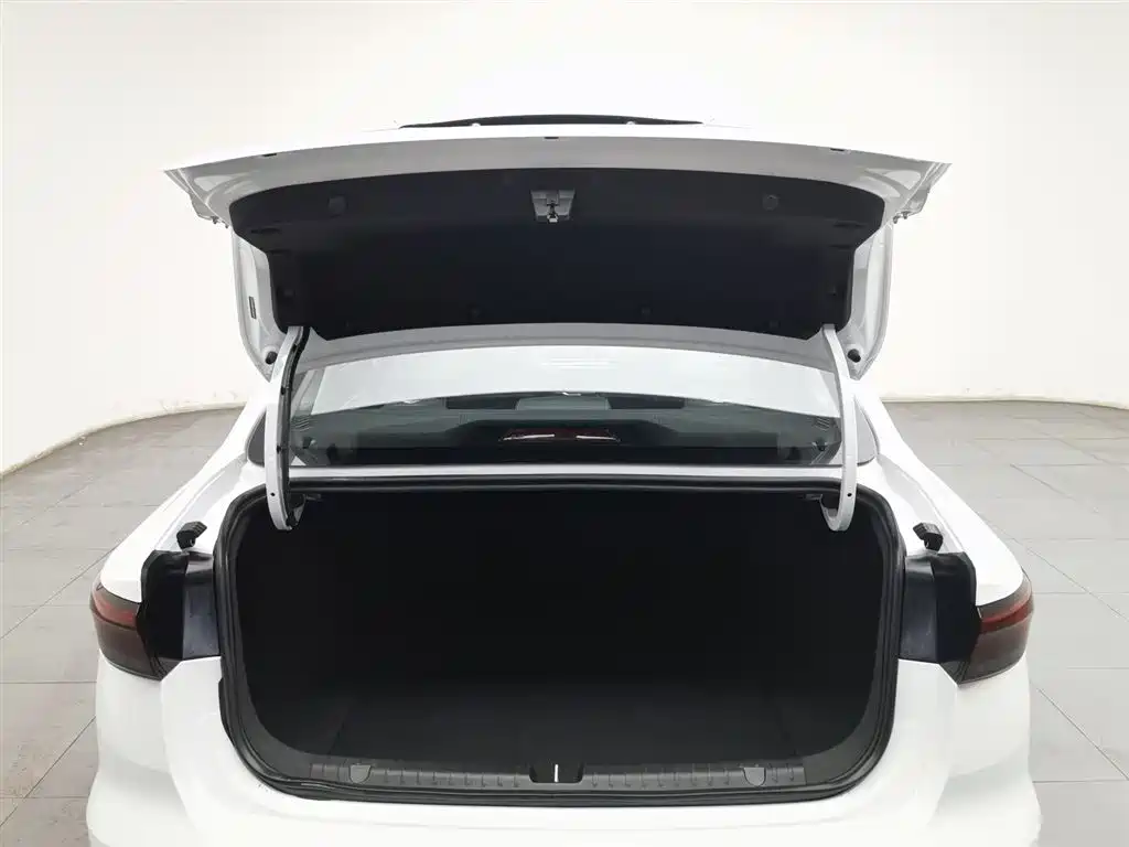 GEELY AUTOMOBILE EMGRAND