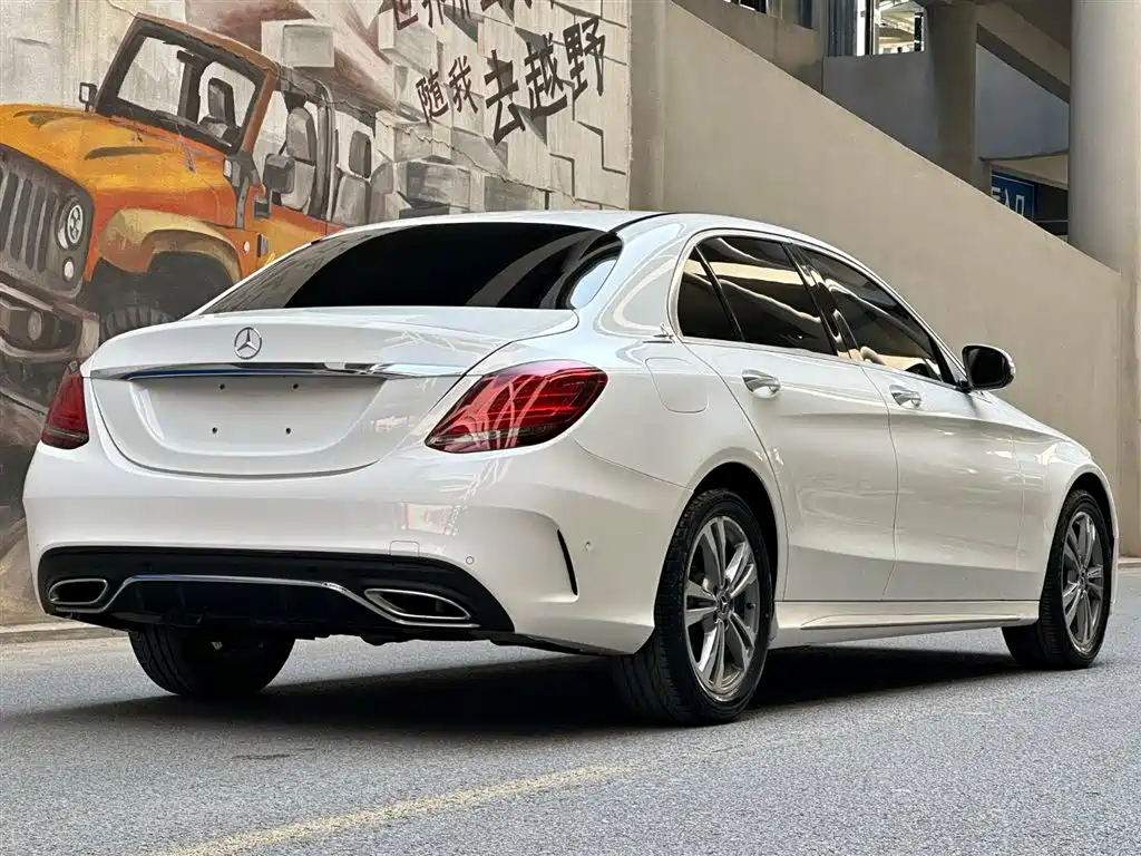MERCEDES-BENZ C CLASS