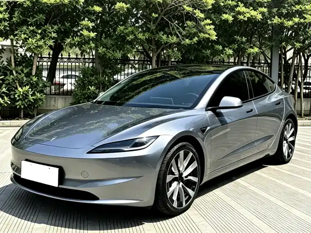 Tesla Model 3 2025 Model Year Facelift Long Range All-Wheel Drive