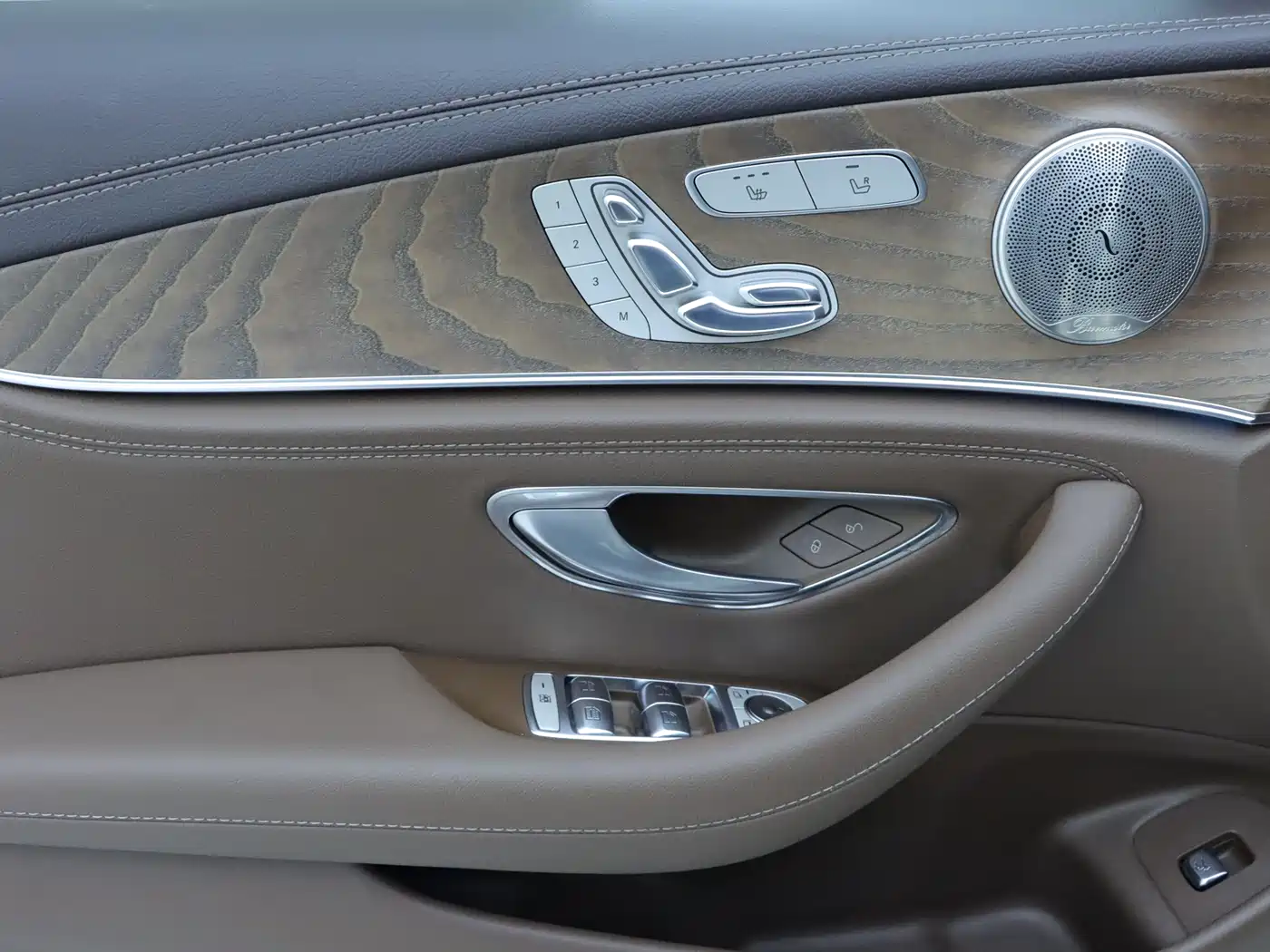 Mercedes-Benz E-Class 2017 E 300 L Luxury фото 12