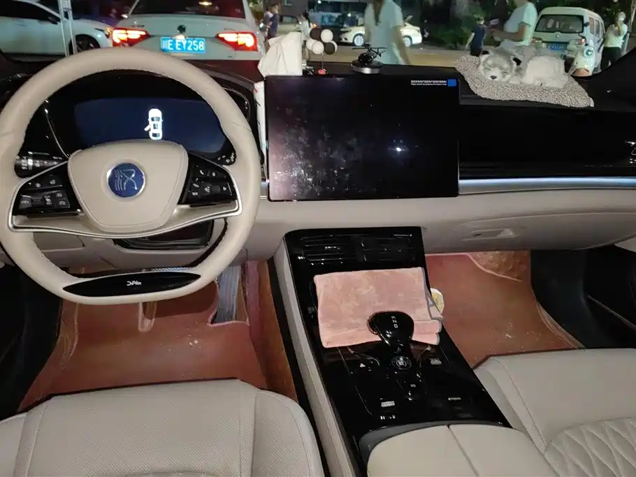 BYD Han 2025 DM-i Smart Drive Edition 125KM Elite фото 12