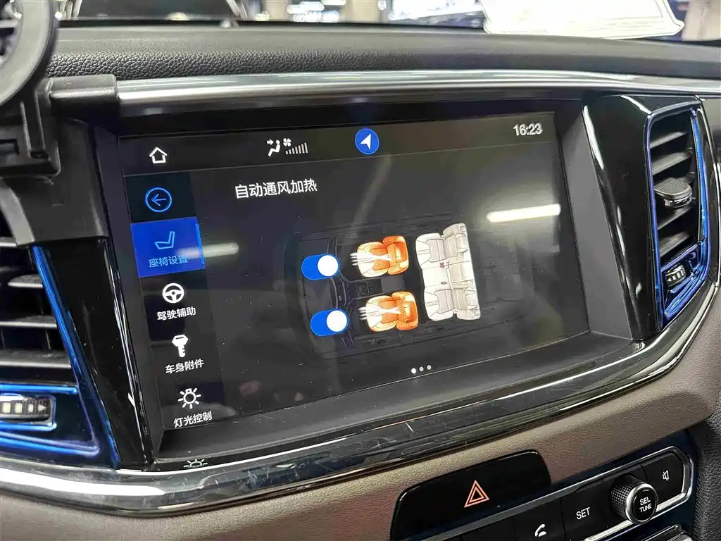 GAC Trumpchi Trumpchi GS8 2017 320T AWD Luxury Smart Connect (7-Seater) фото 15