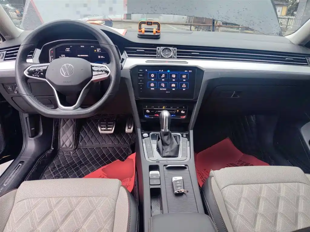 Volkswagen Magotan 2023 Model 2 Million Commemorative Edition 330TSI DSG Luxury фото 10