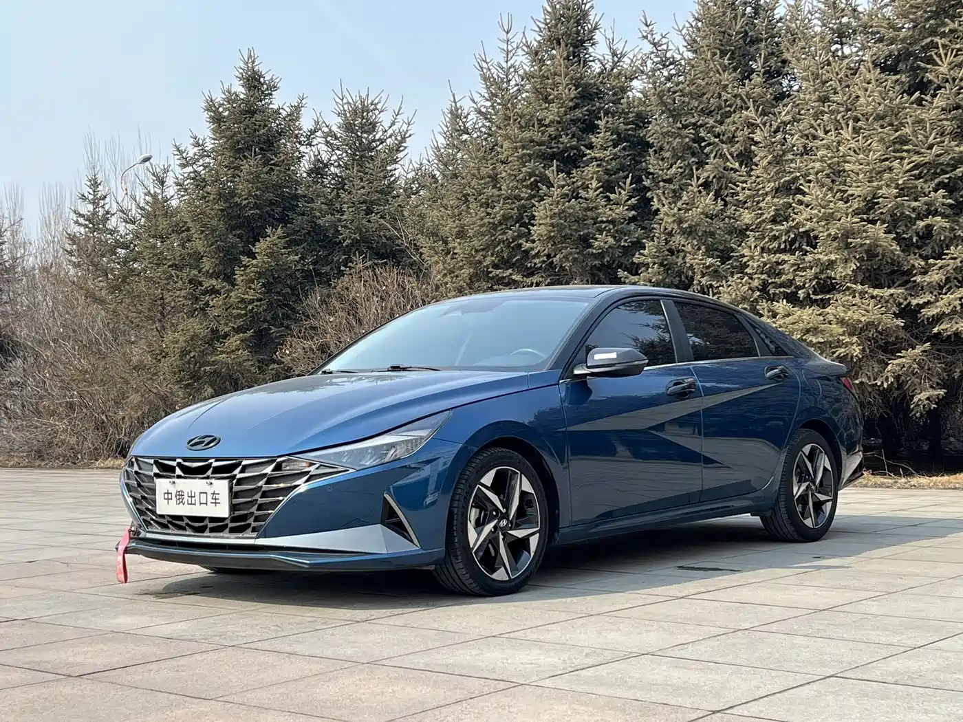 Hyundai Elantra 2022 1.5L CVT LUX Premium Edition
