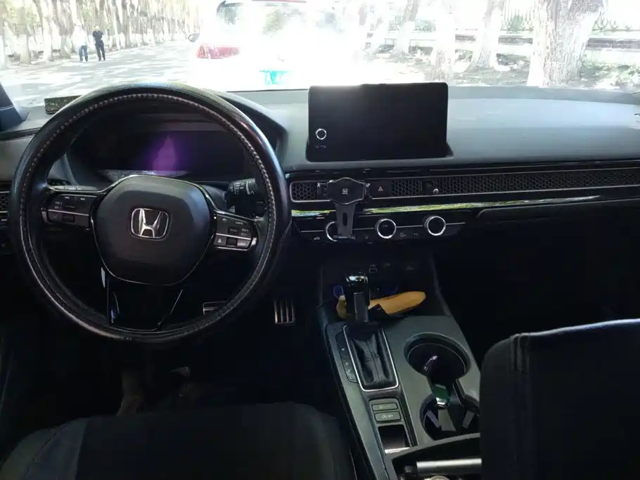 Фото 11 - Honda Civic