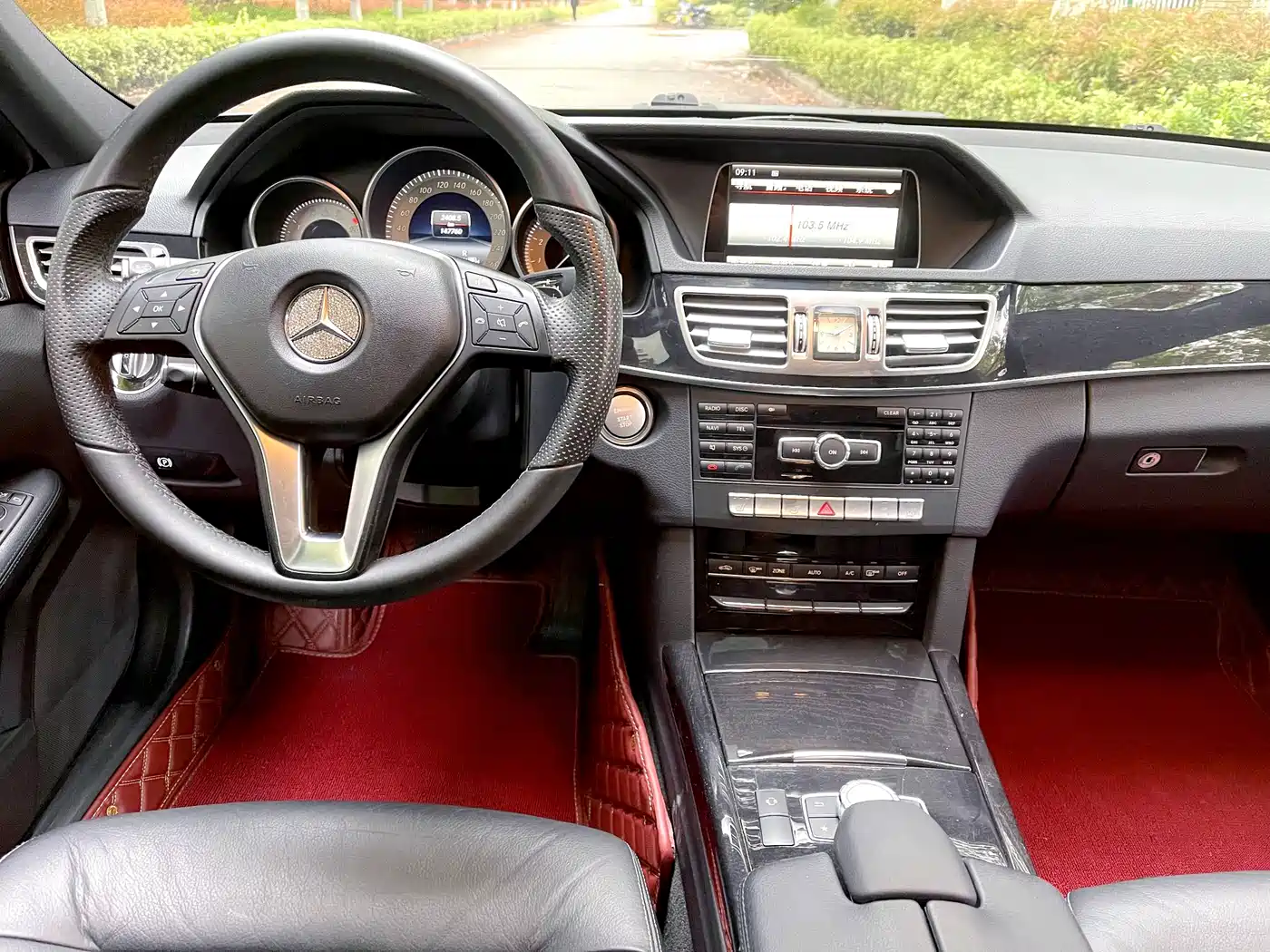 Mercedes-Benz E-Class 2014 Facelift E 300 L Sport фото 9