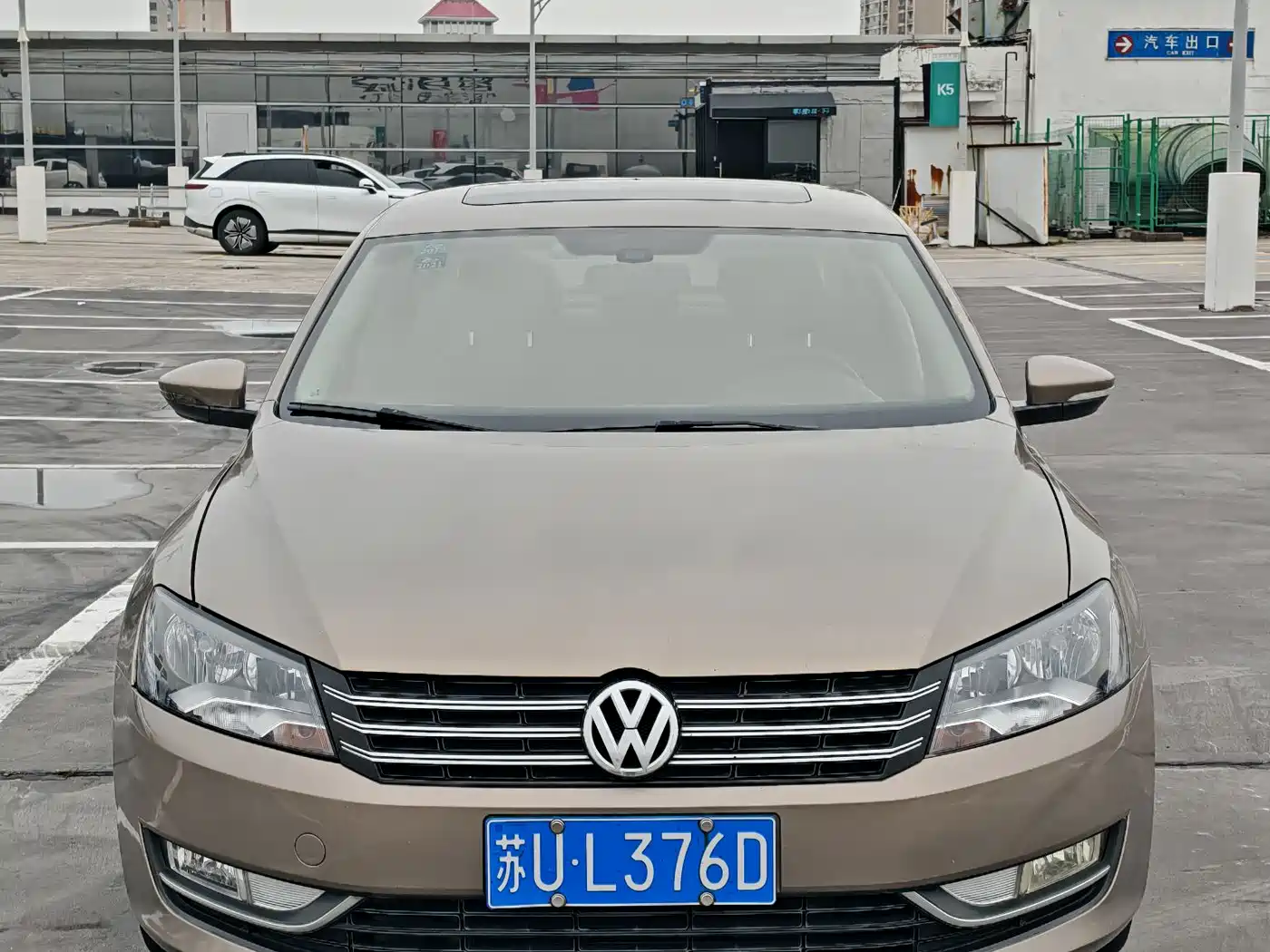 Volkswagen Passat 2014 1.8TSI DSG Luxury Edition