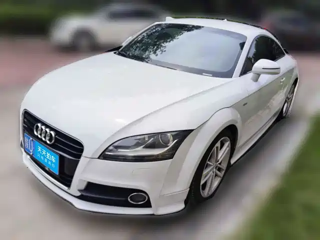 Audi TT 2013 TT Coupe 45 TFSI — фото 1