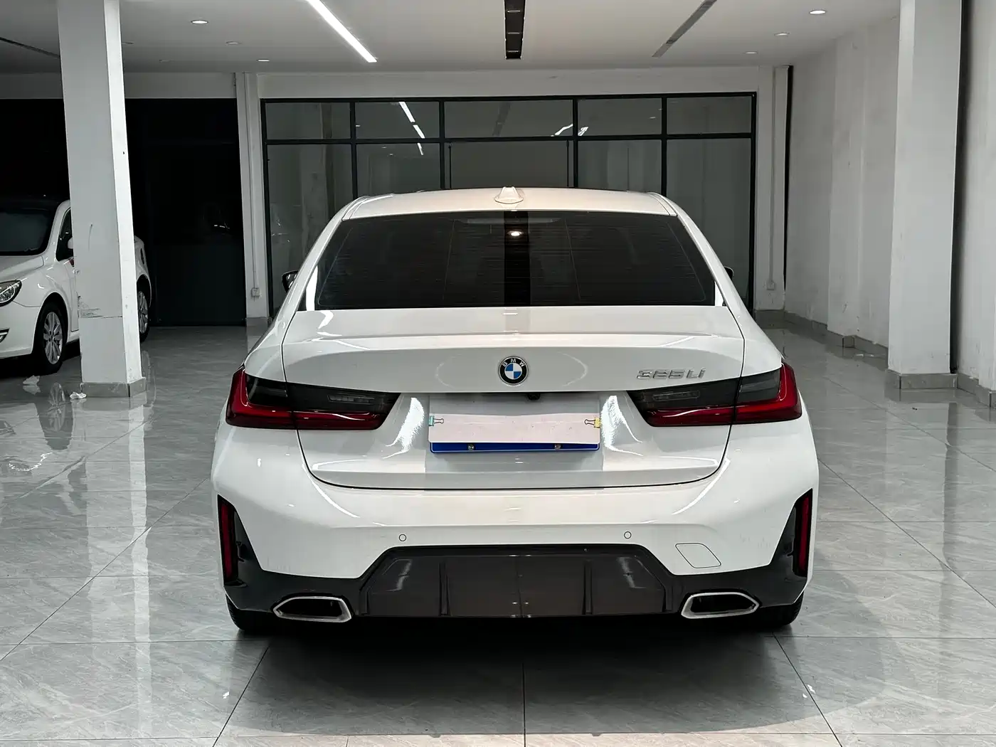 BMW 3 Series 2023 325Li M Sport Package фото 5