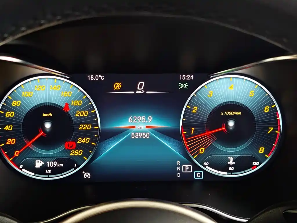 Mercedes-Benz GLC Coupe 2020 GLC 260 4MATIC Coupe SUV фото 12