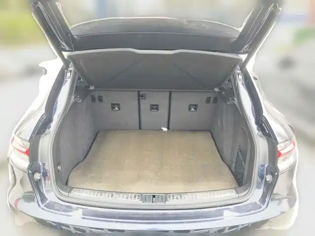 Porsche Macan 2020 Macan 2.0T — фото 5