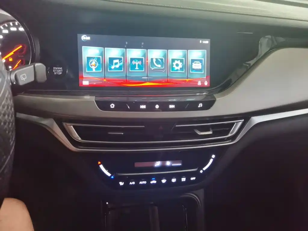 Changan CS35 PLUS 2018 2018 1.6L Manual Smooth Connect China V