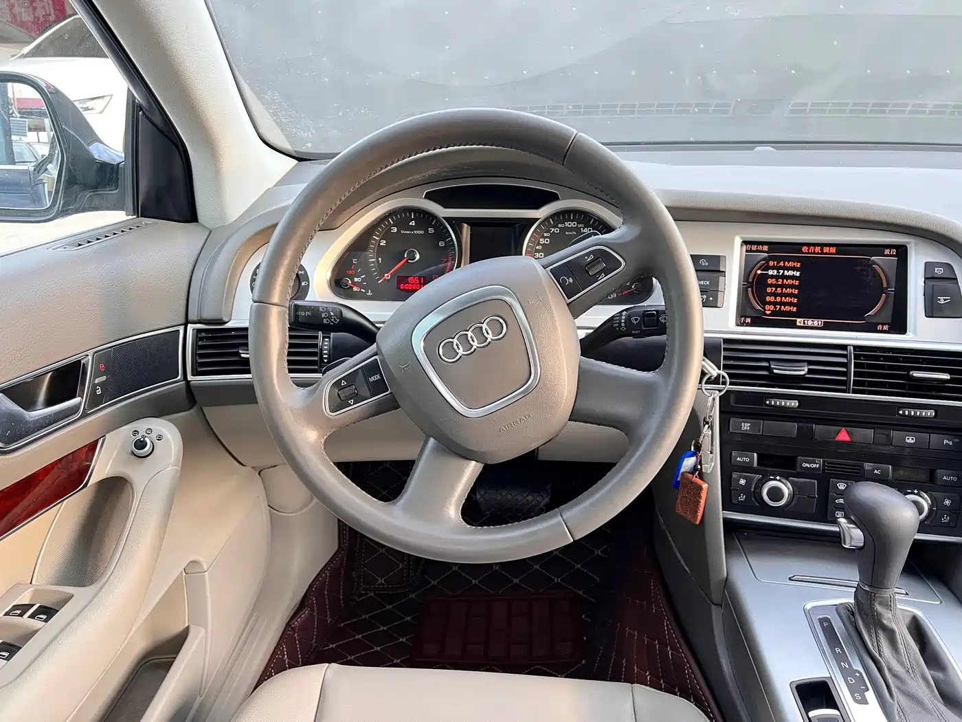 Audi A6L 2011 Model 2.0 TFSI Auto Standard фото 16