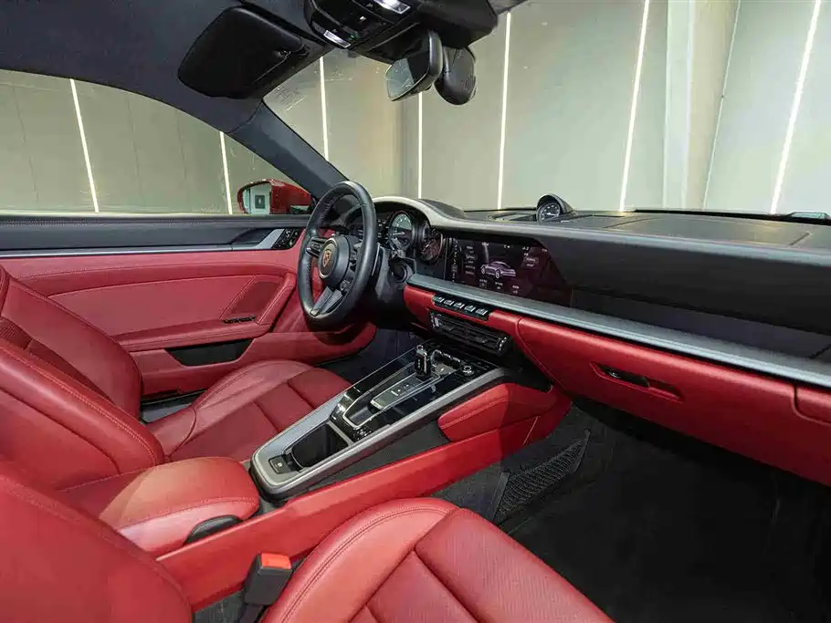 Porsche 911 2020 Carrera 3.0T фото 14