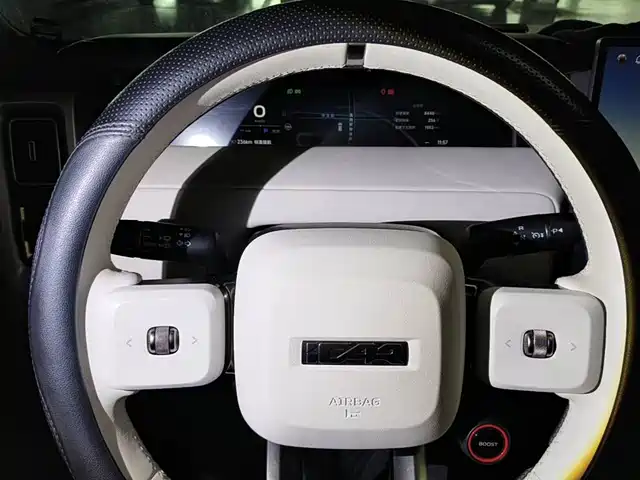 iCAR V23 2025 AWD S Version — фото 4