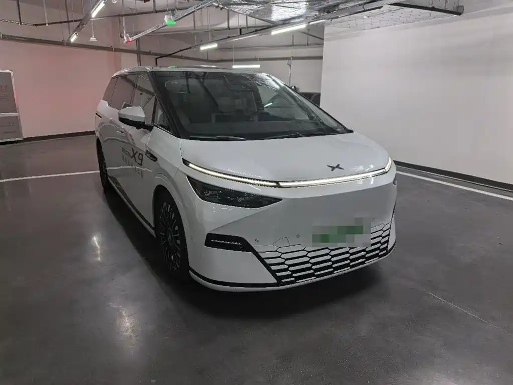 XIAOPENG X9