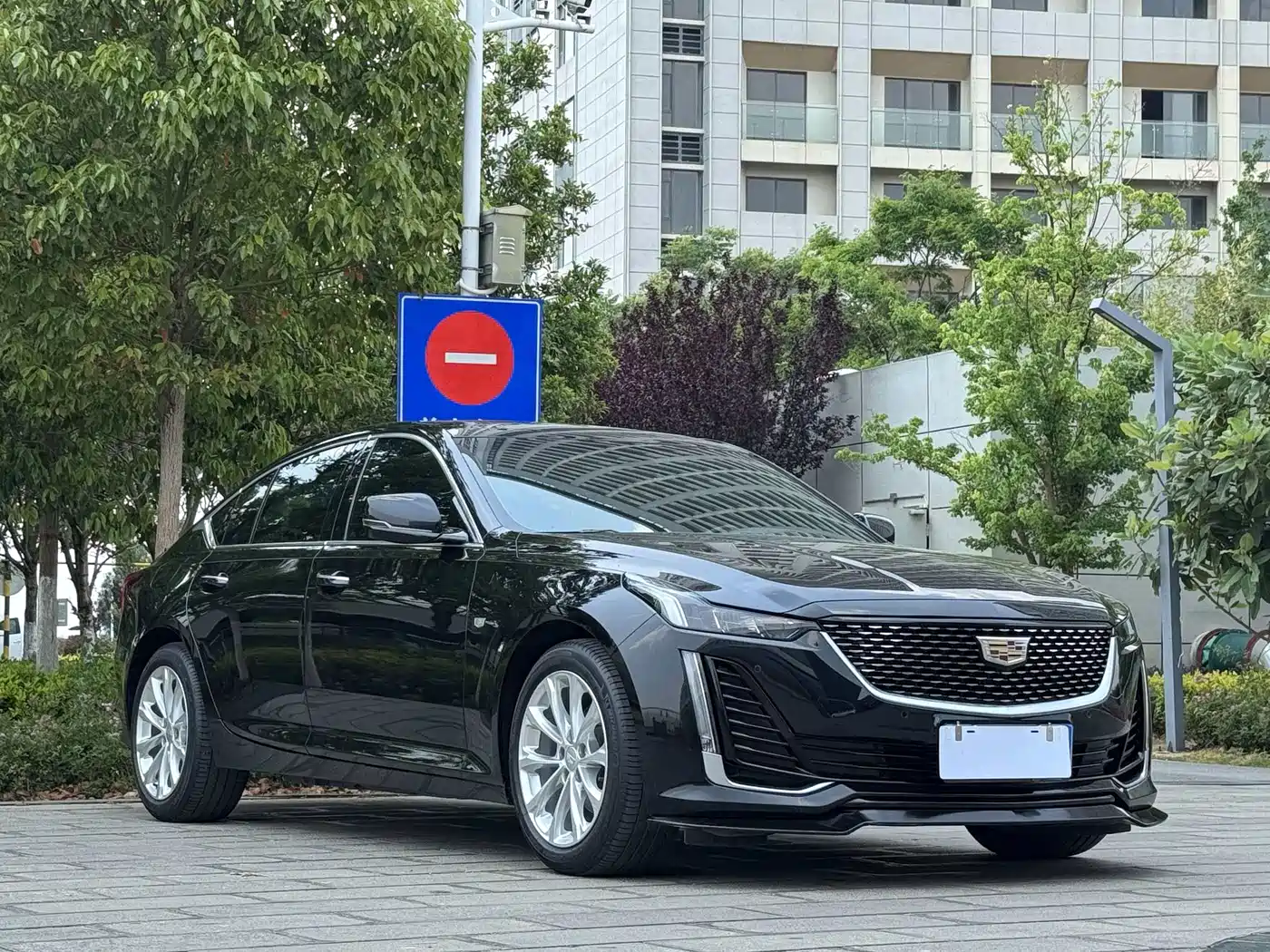 CADILLAC CT5