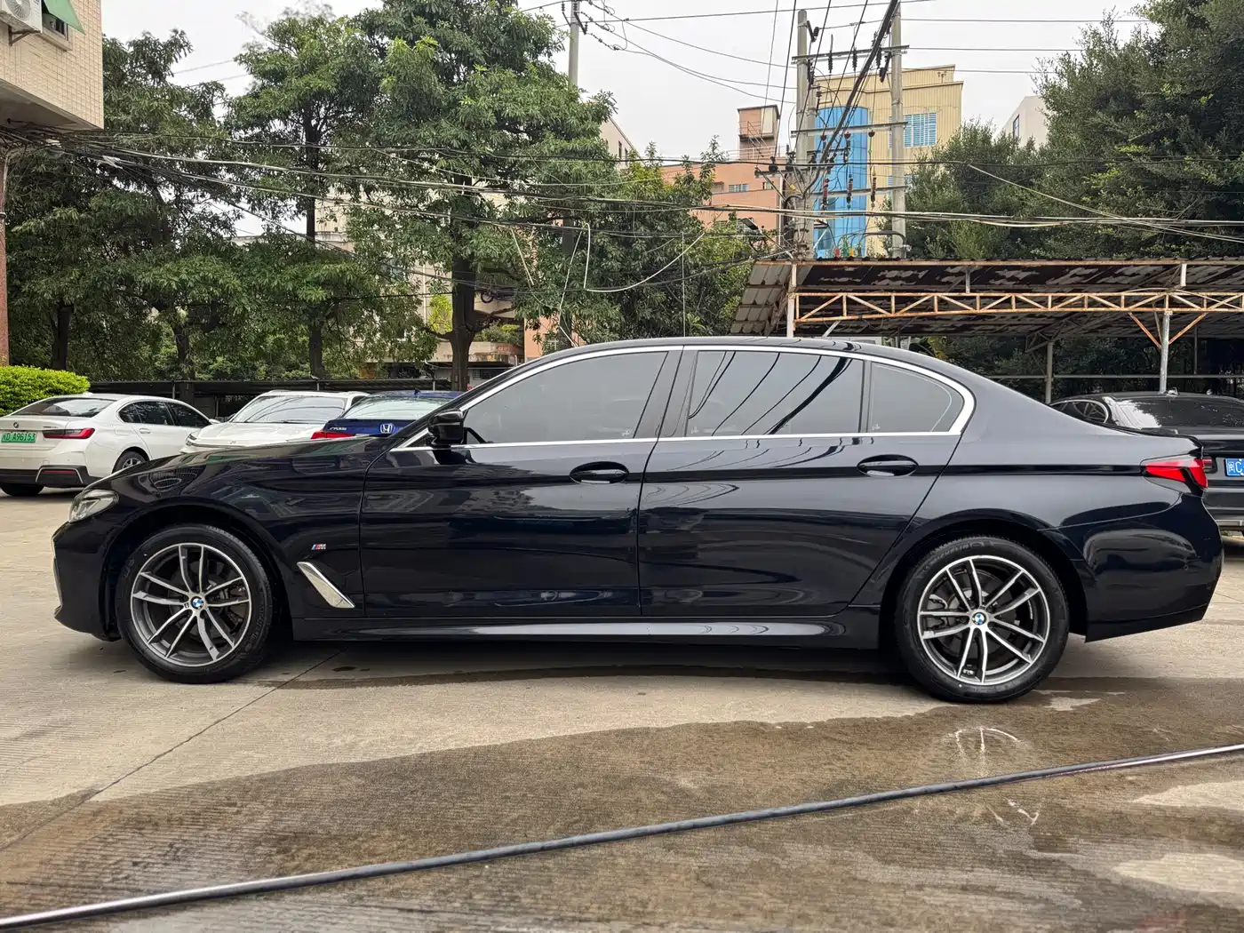 BMW 5 Series 2021 525Li M Sport Package фото 4