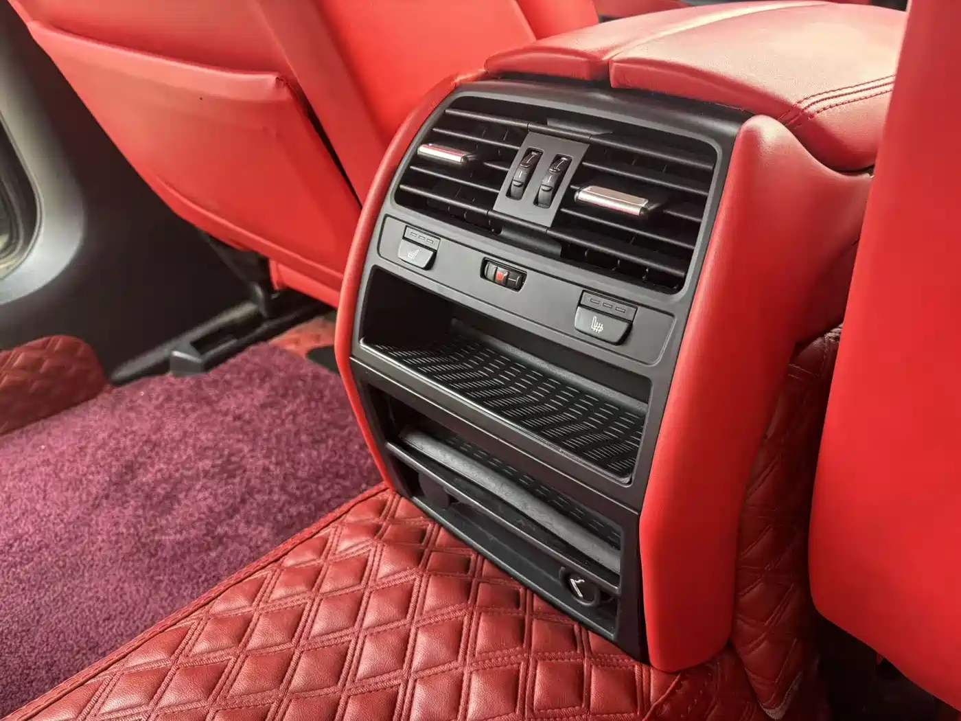 BMW 7 Series 2011 730Li Elegance фото 18
