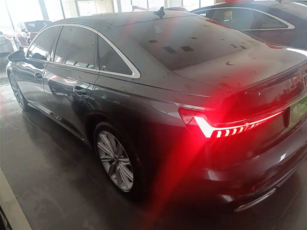 Audi A6L 2021 45 TFSI Exclusive Sport фото 23