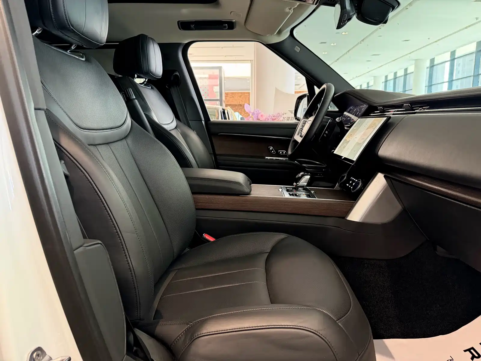 Фото 24 - Land Rover Range Rover