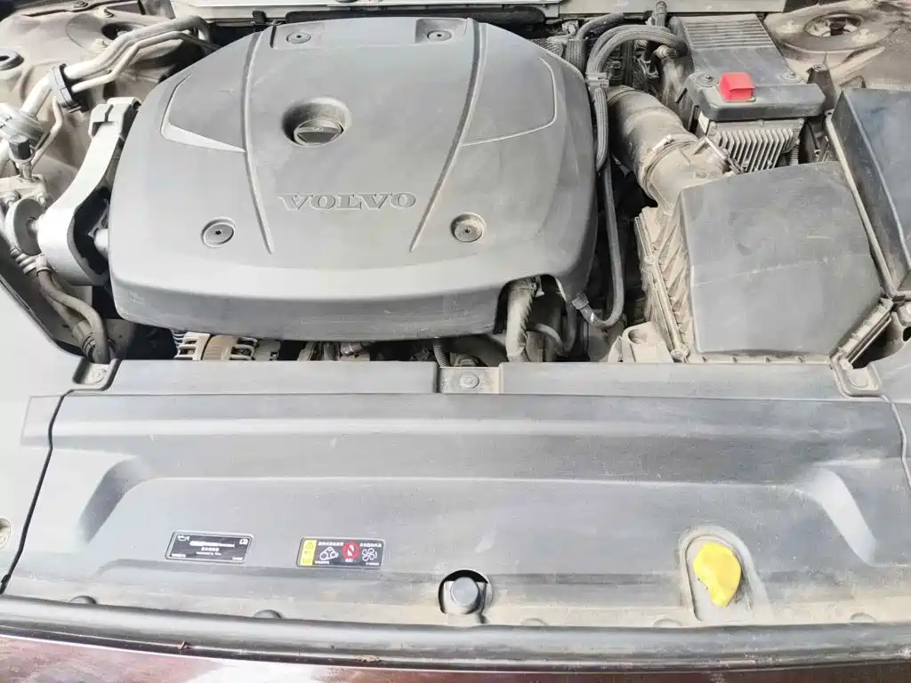 Фото 9 - Volvo S90